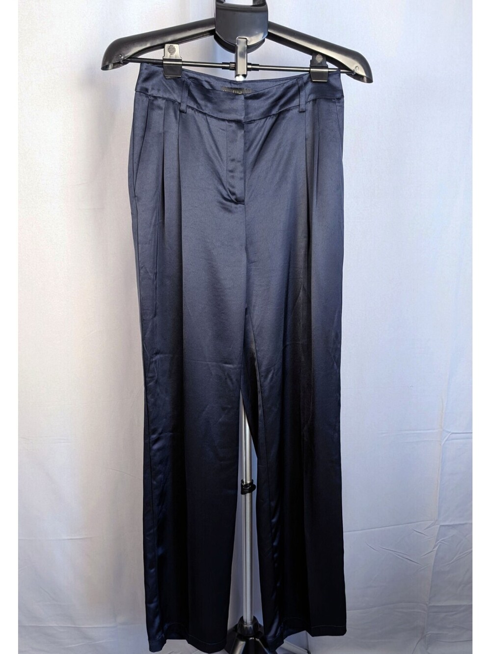 Quiet Luxury Satin Wide-Leg Trousers — House of Harlow 1960, Navy, Sz 2 - Picture 1 of 6